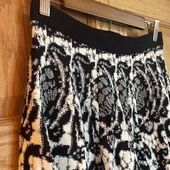 DKNY Wool Blend Mini Circle Skirt - Picture 6 of 8